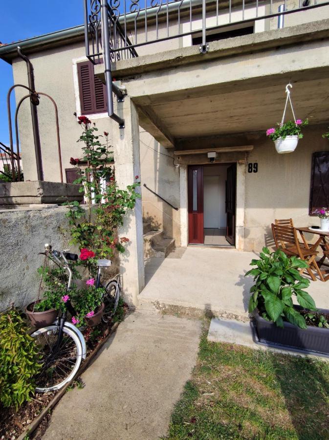 Apartman Josip Garica Buitenkant foto