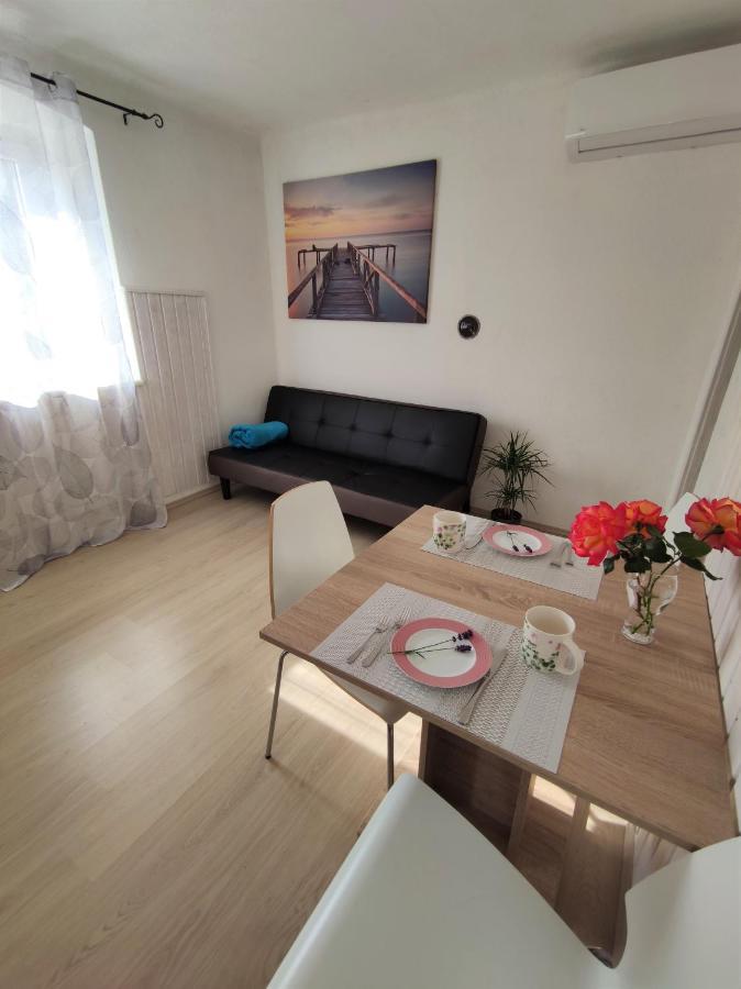 Apartman Josip Garica Buitenkant foto