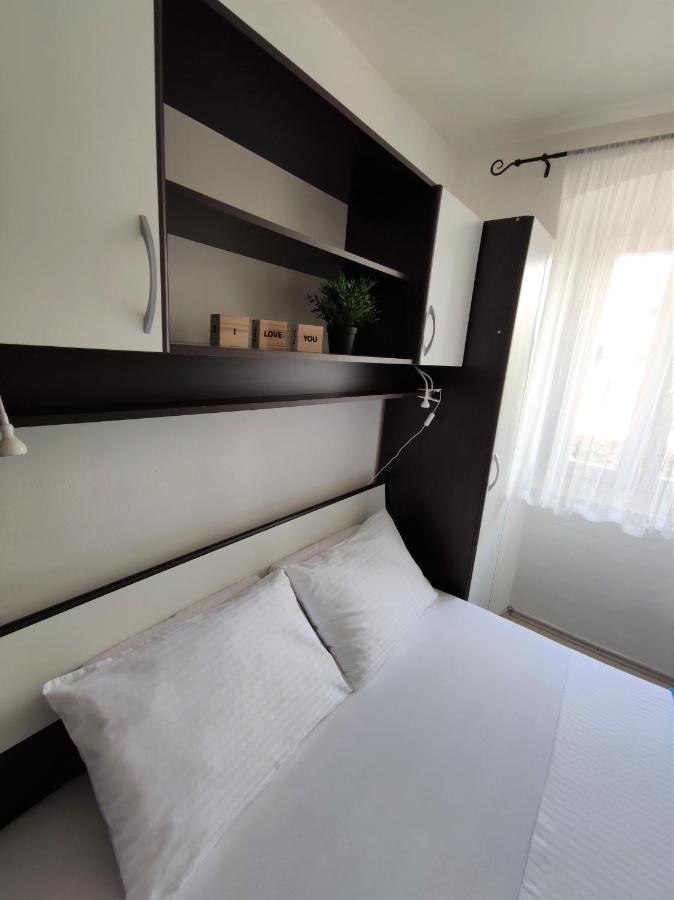 Apartman Josip Garica Buitenkant foto